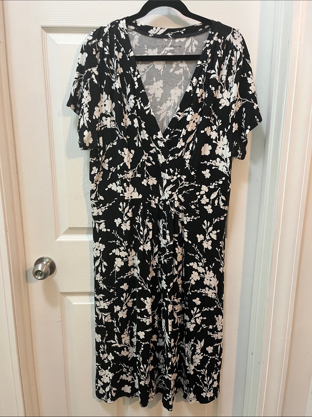 croft & barrow Black and White Floral dress